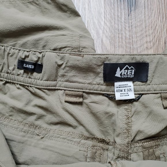 REI Convertible Cargo Hiking Pants Men 40x32 Khaki Green Shorts Packable Outdoor - Picture 7 of 11